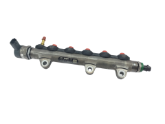 Einspritzleiste Kraftstoffverteiler 8200718753 0445214155 2.0 DCI Bosch Renault
