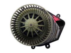 Heizung Motor VW Passat Audi A4 8D1820021 740221233F 1084