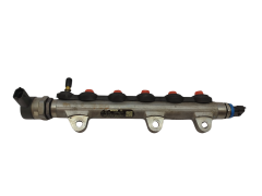 Einspritzleiste Kraftstoffverteiler Renault Bosch 0445214153 8200661279 0281002753 2.0 DCI