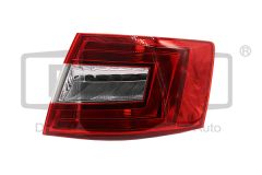 Rückleuchte Rechts 5E5945112 99451618102 Skoda Octavia 3 DPA