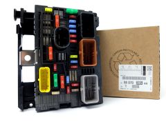 Sicherungskasten Relaiskasten Neues Original Citroen Peugeot C4 C6 407 9807028580